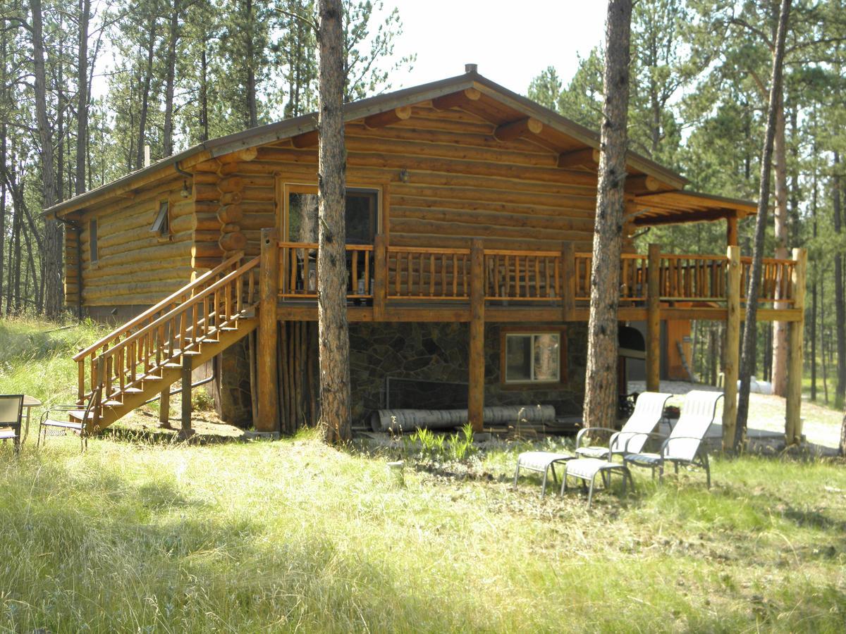 Trails End Lodge Къстър Екстериор снимка